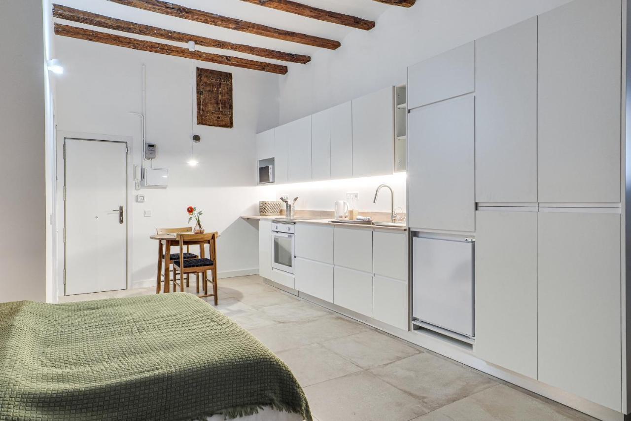 Mr Born Apartment Barcelona Bagian luar foto