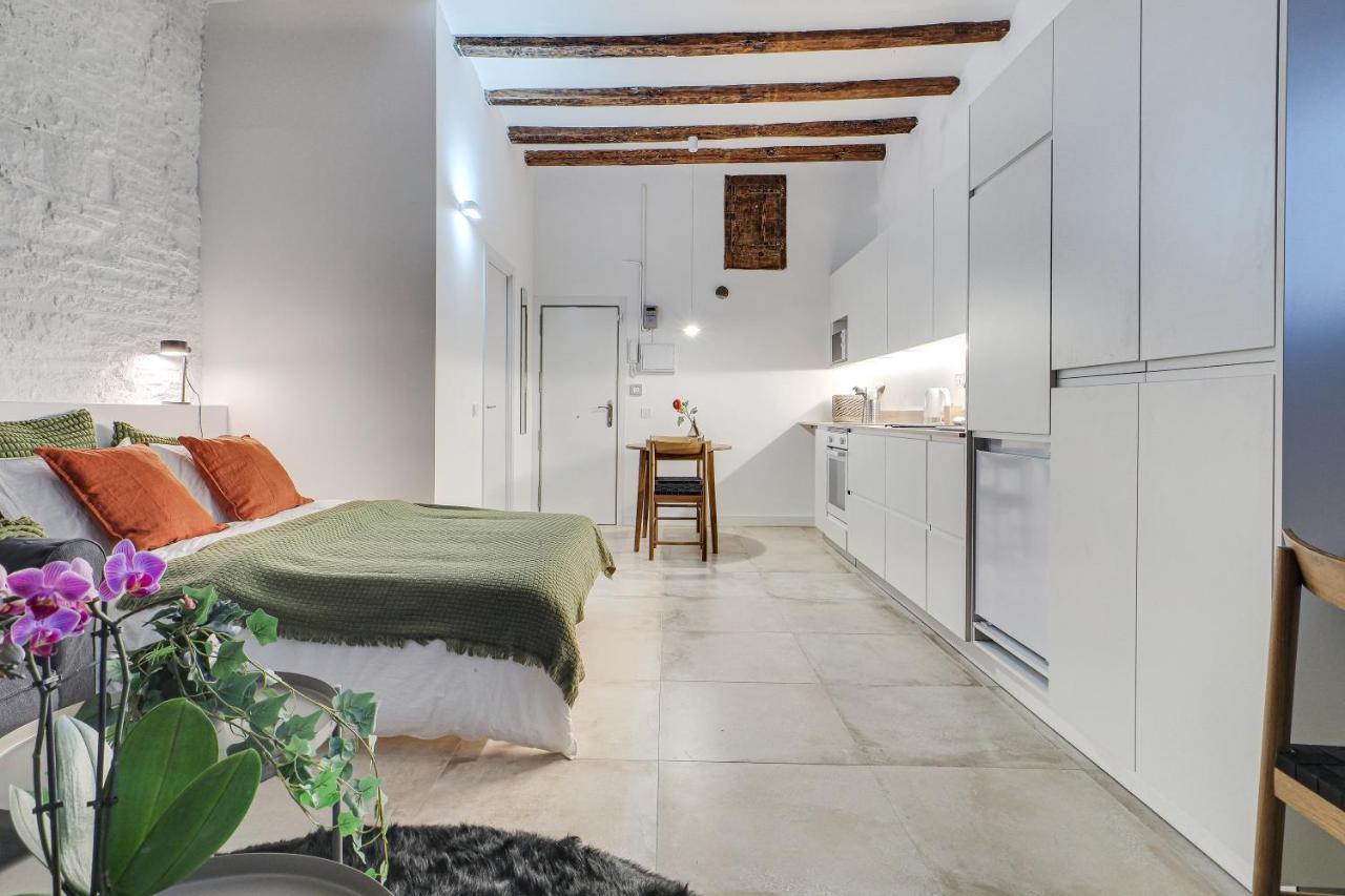 Mr Born Apartment Barcelona Bagian luar foto