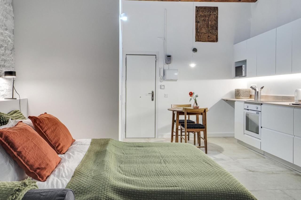 Mr Born Apartment Barcelona Bagian luar foto